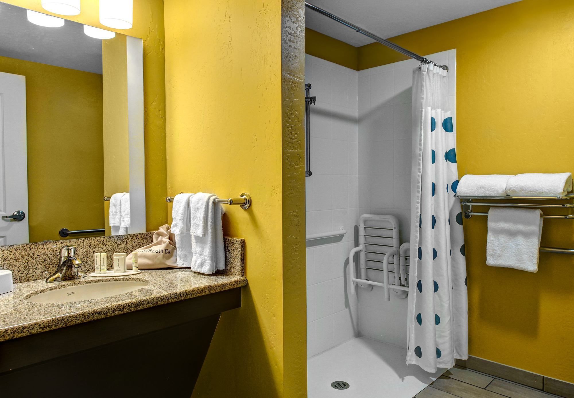 Фото Towneplace Suites Bakersfield West