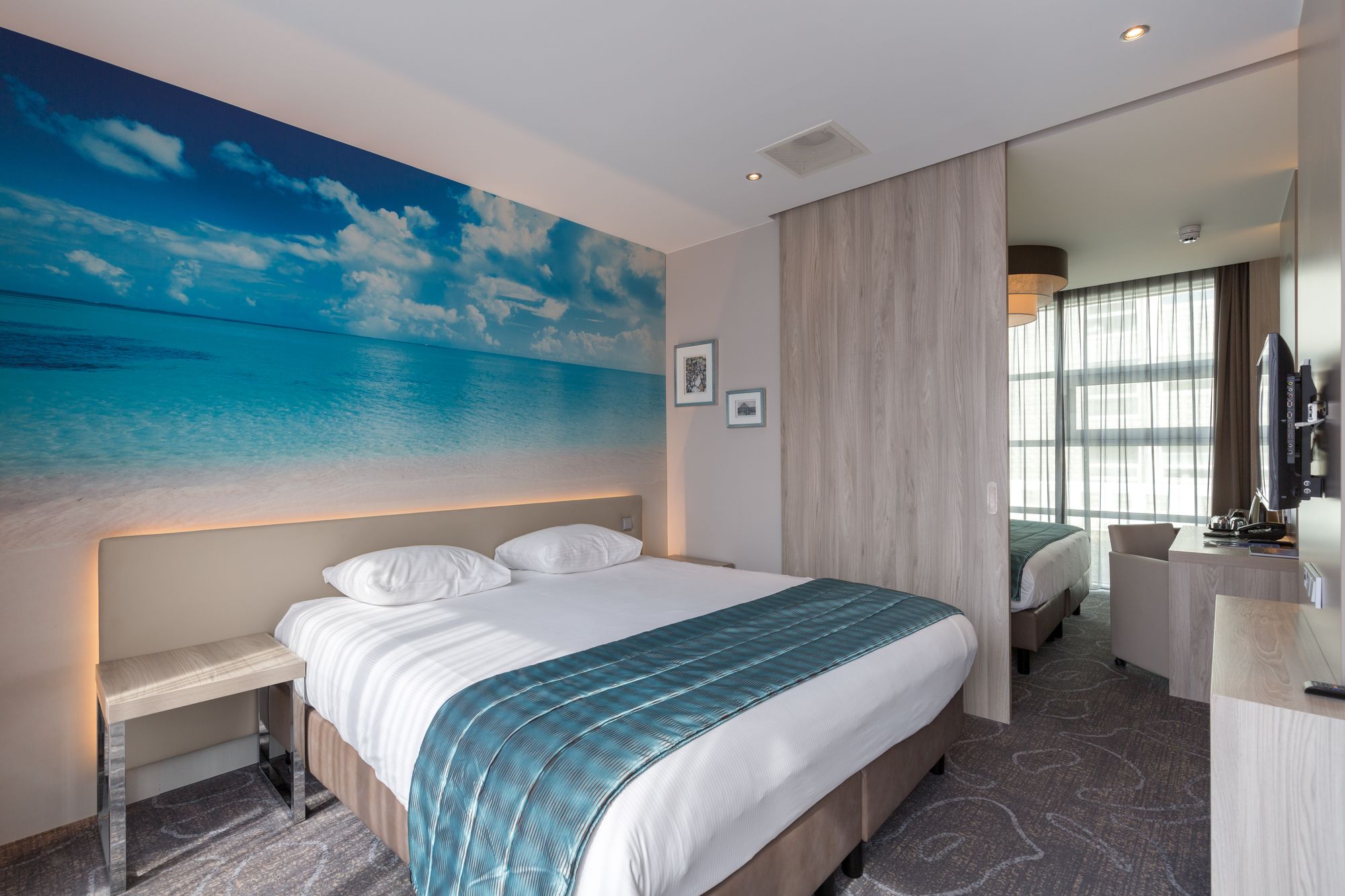 Фото Ramada by Wyndham The Hague Scheveningen