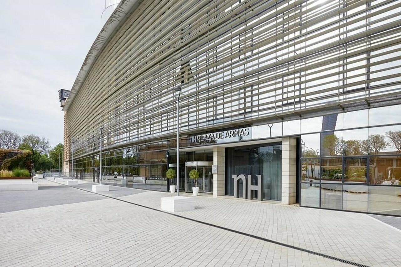 Фото NH Sevilla Plaza de Armas