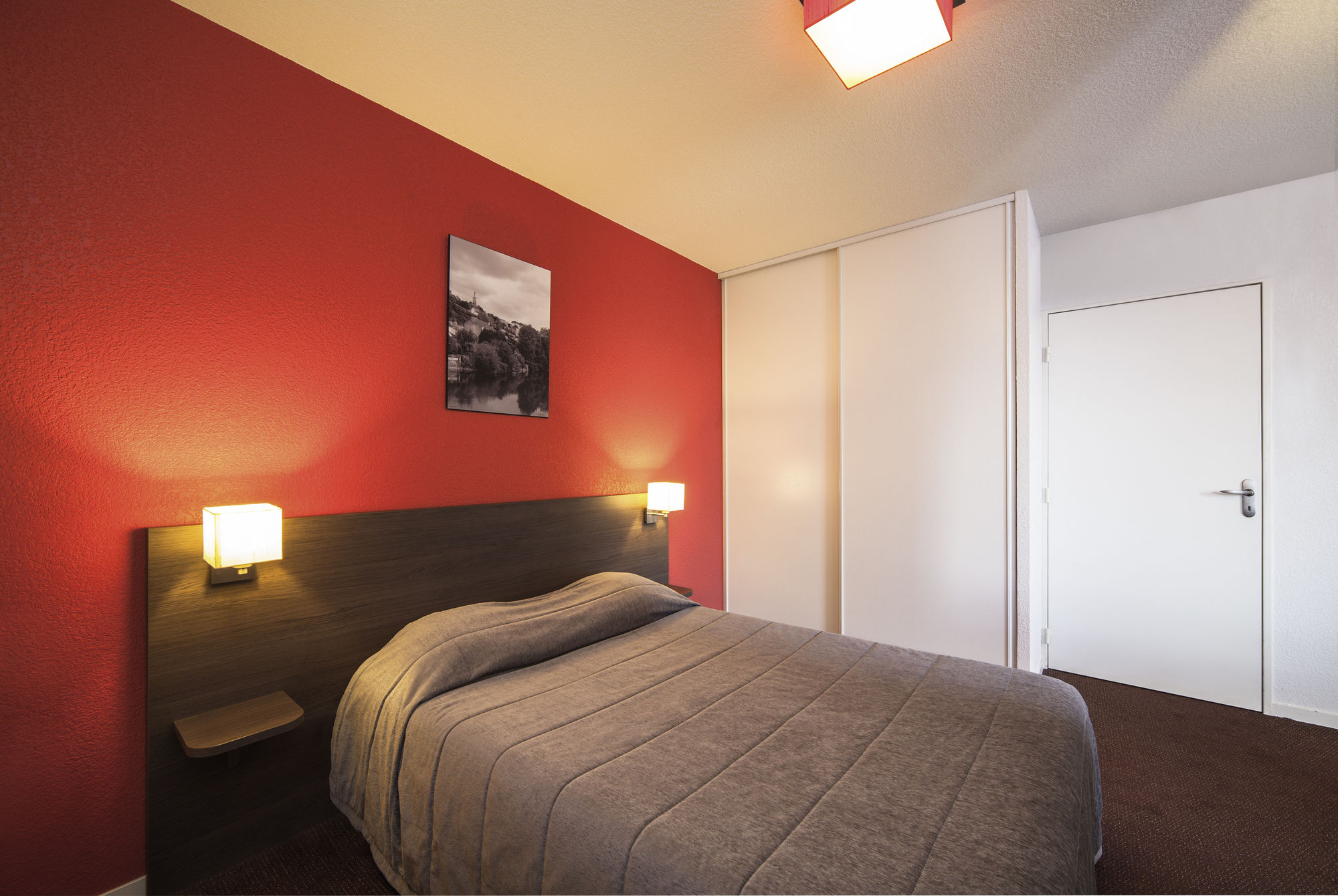 Фото Adagio Access Poitiers