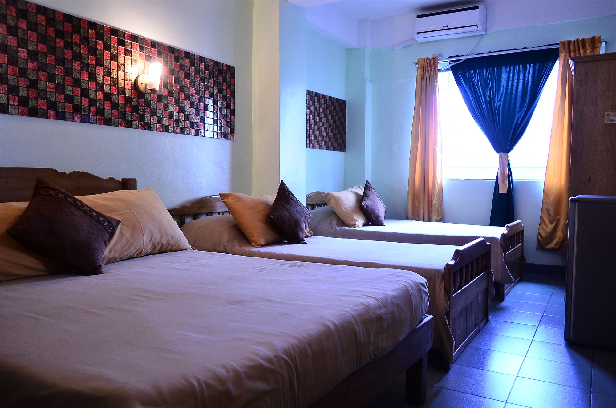 Фото Saint Illians Inn