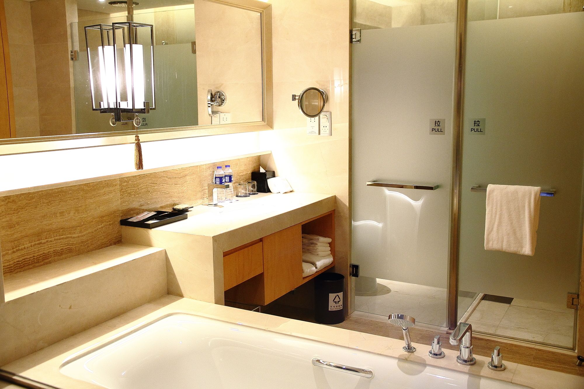 Фото Sheraton Wuxi Binhu Hotel