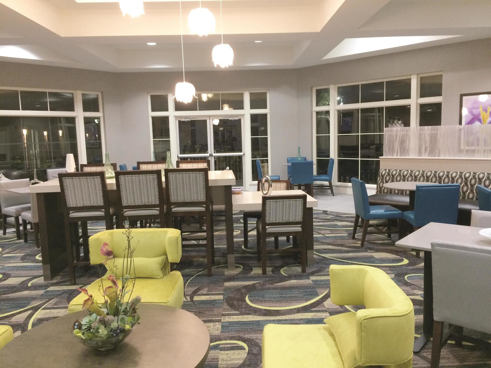 Фото La Quinta Inn & Suites by Wyndham Orlando Lake Mary