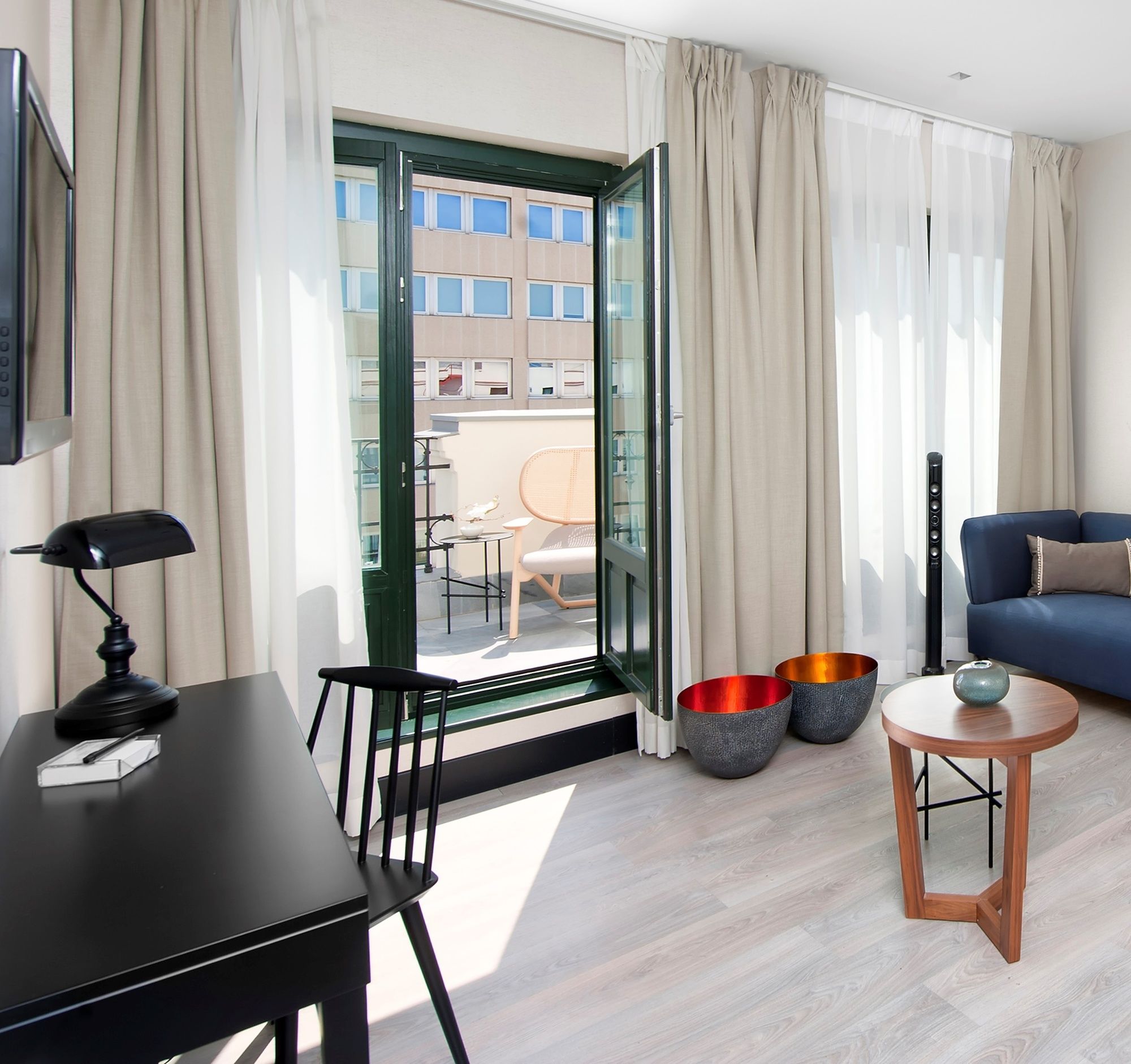 Фото One Shot Luchana 22