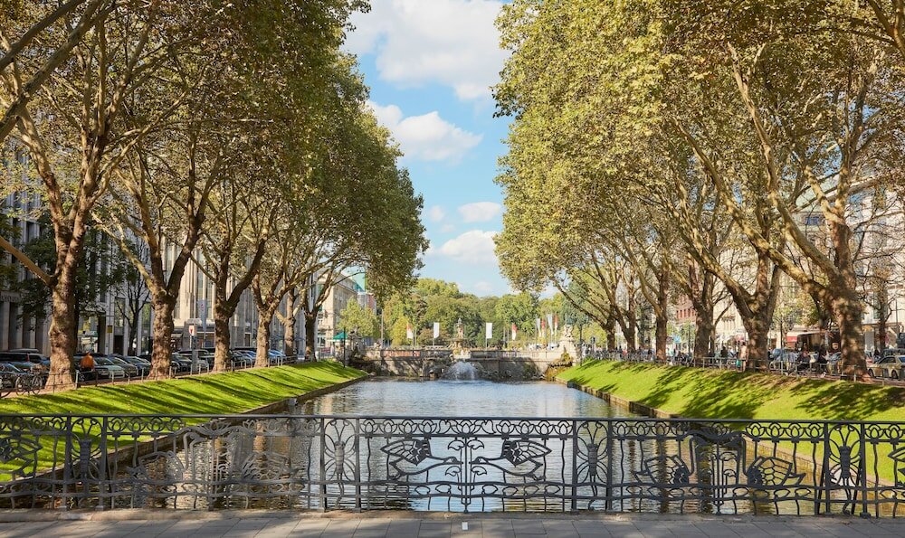 Фото Living Hotel Düsseldorf