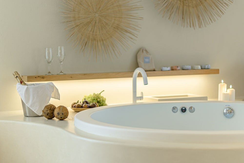 Фото Antony Suites - Adults Only