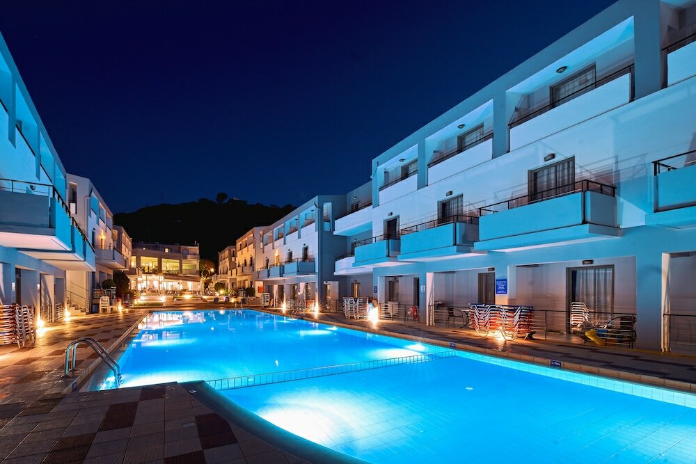 Фото отеля 1