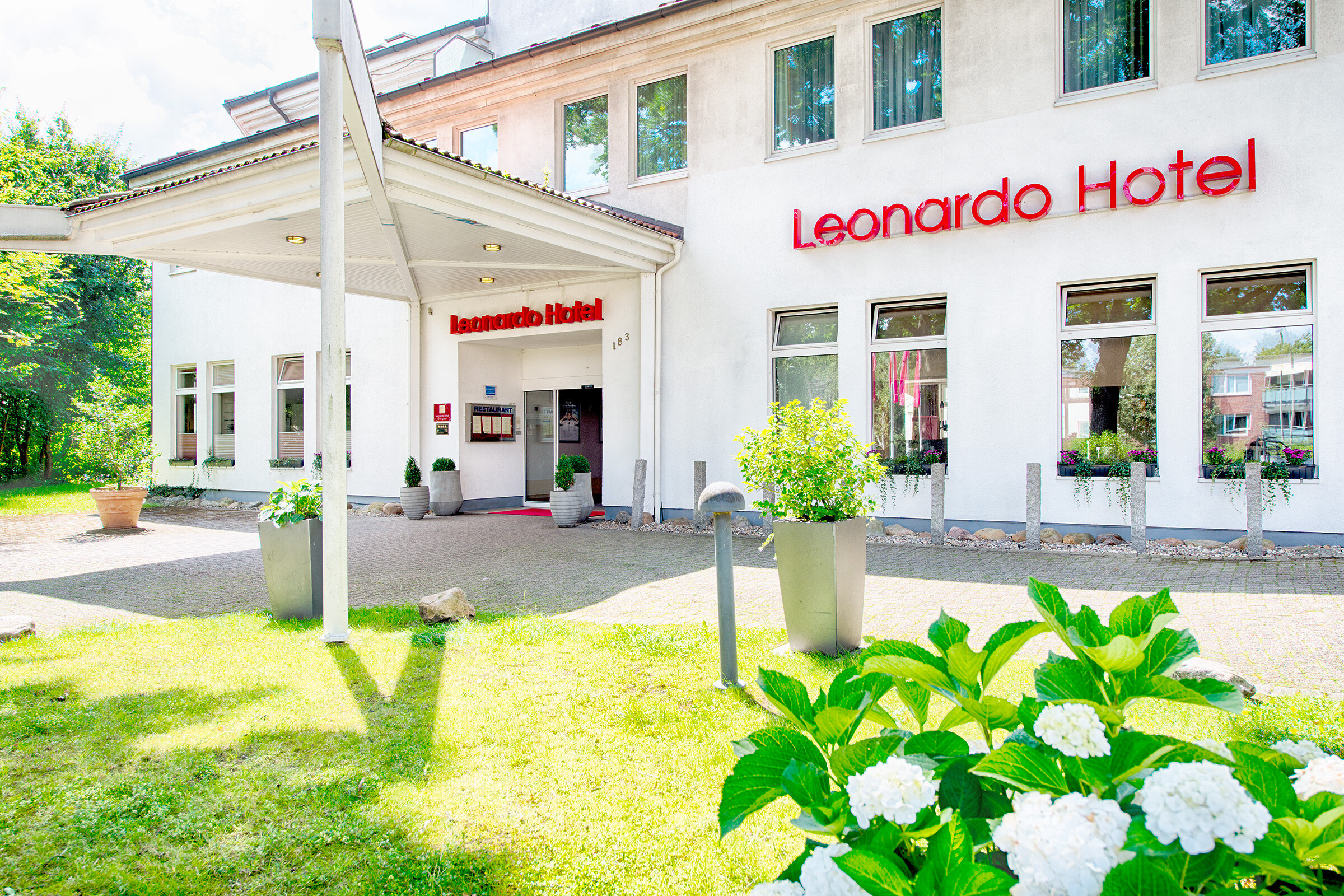 Фото Leonardo Hotel Hamburg Airport