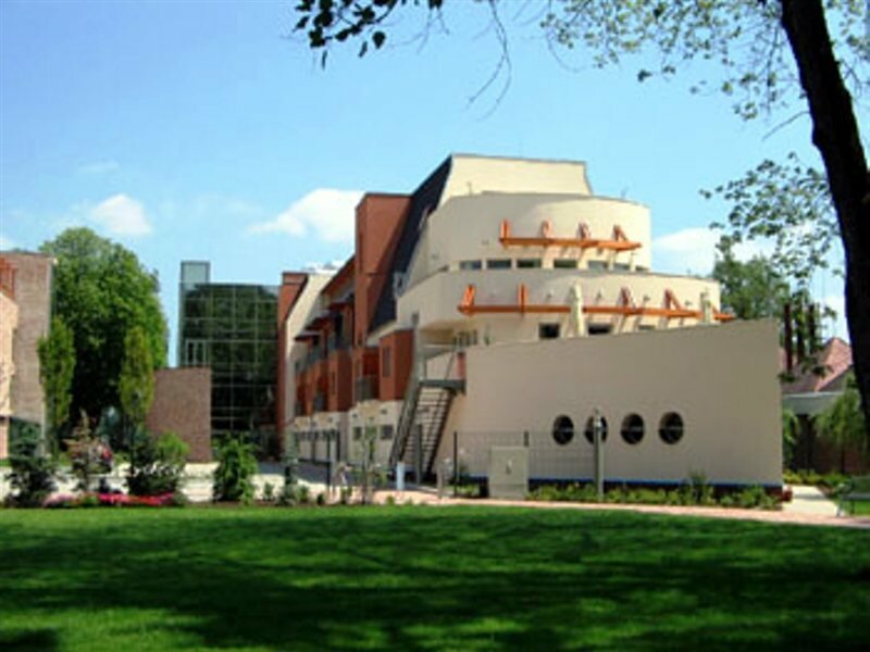 Фото Holiday Beach Budapest Wellness Hotel with Sauna Park