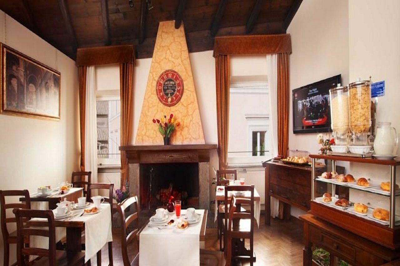 Фото Pantheon Inn