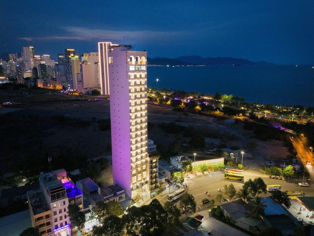 Фото Avari Hotel