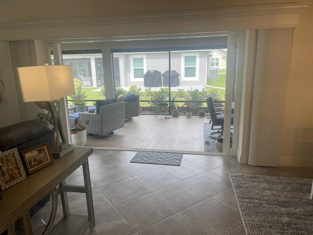 Фото Designer Home In Saint Catherine