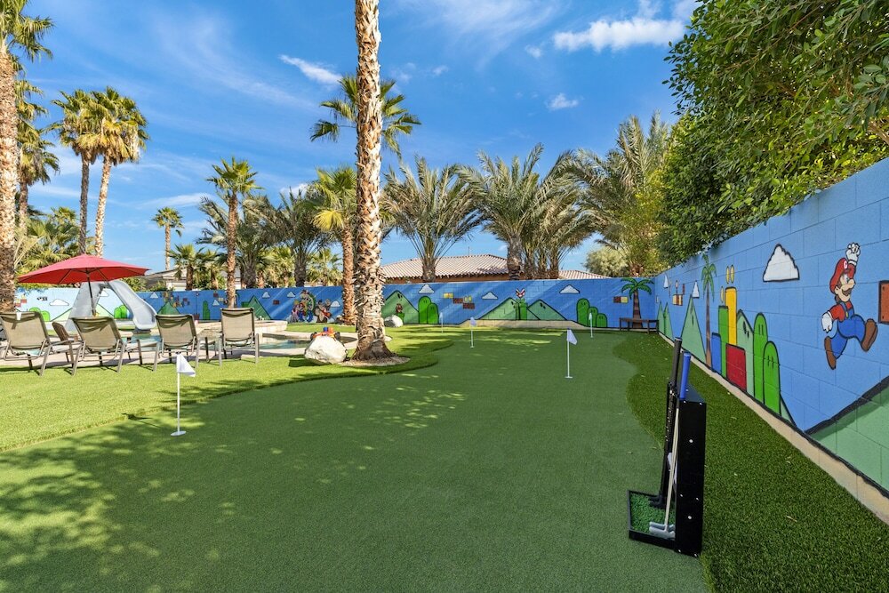 Фото Super Mario Hideout Desert Dream