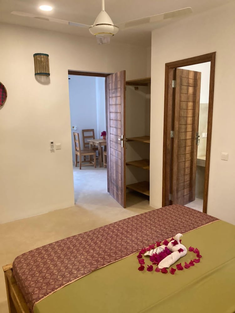 Фото Sand Beach Palm Residence