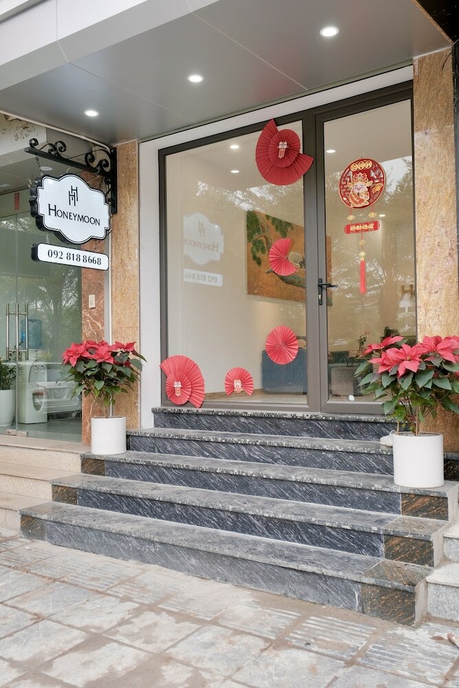 Фото Honeymoon Hotel 2