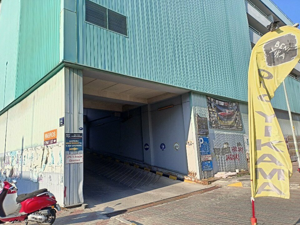 Electric car charging station Zes - Izelman Bostanli Multi-Storey Car Park, Izmir, photo