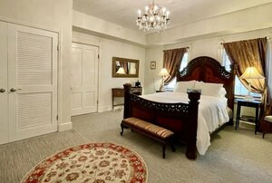 Гостиница Amethyst Garden Inn