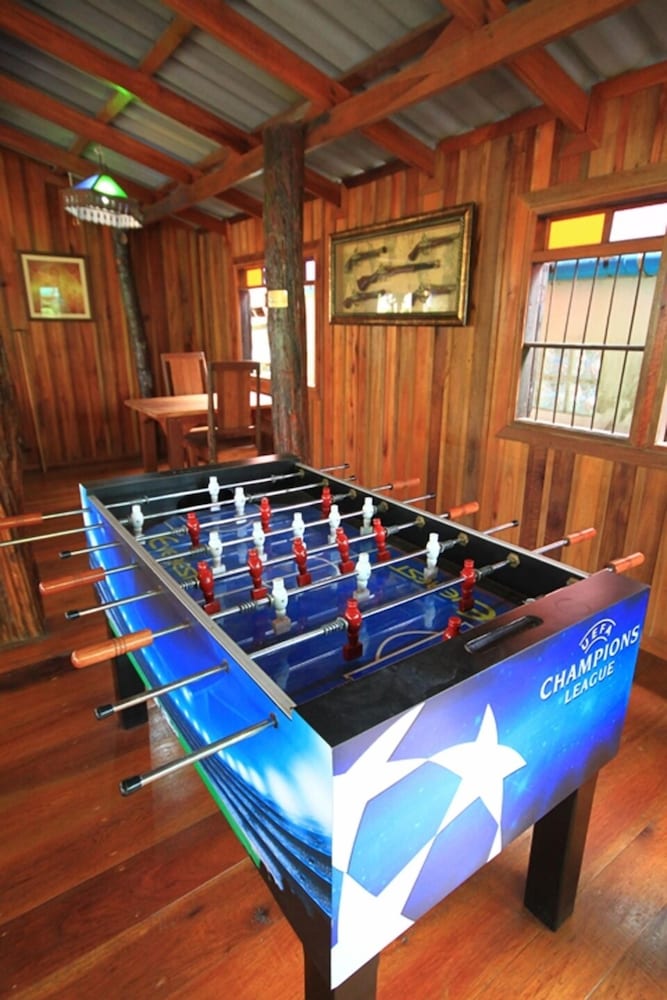 Фото J. Holiday Inn