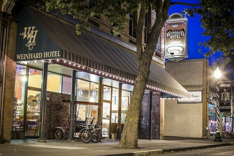 Гостиница The Weinhard Hotel