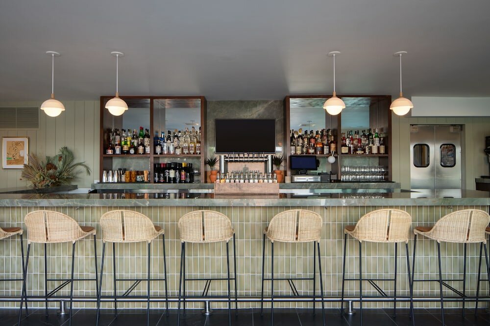 Фото The Pearl Hotel