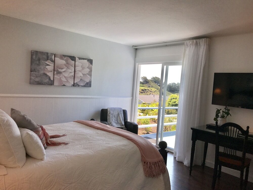 Фото Agate Cove Inn