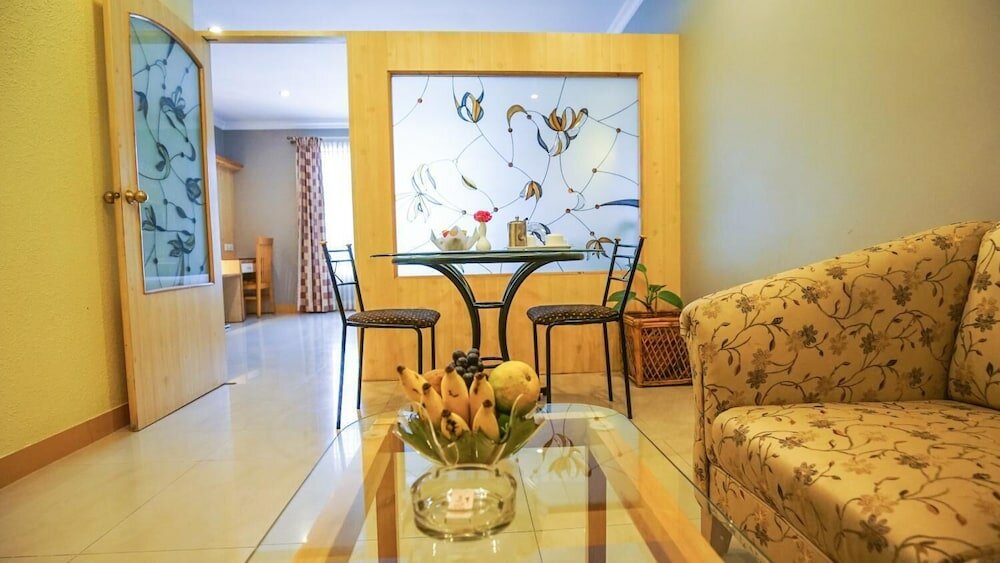 Фото Cross Roads Inn