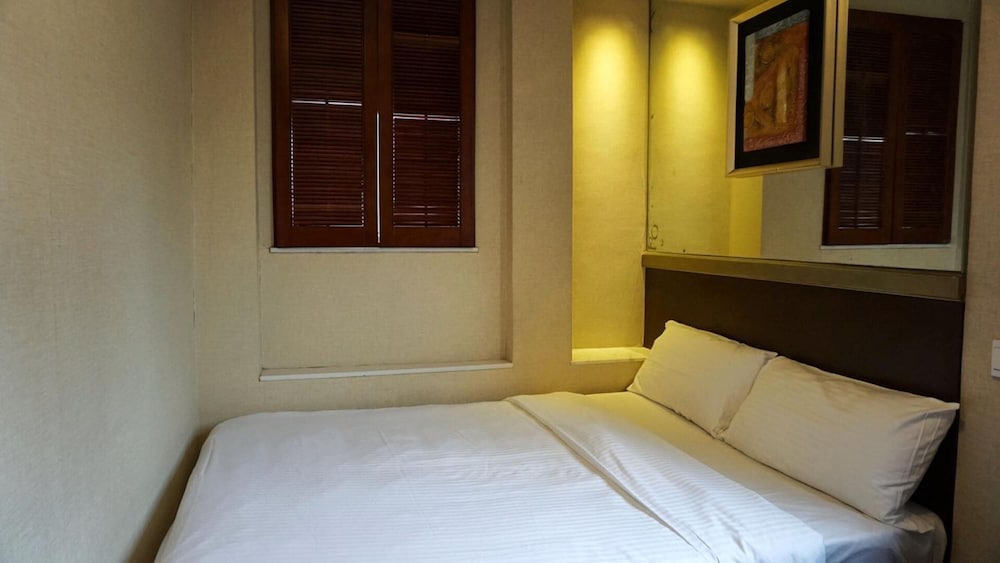 Фото Oriental Lander Hotel