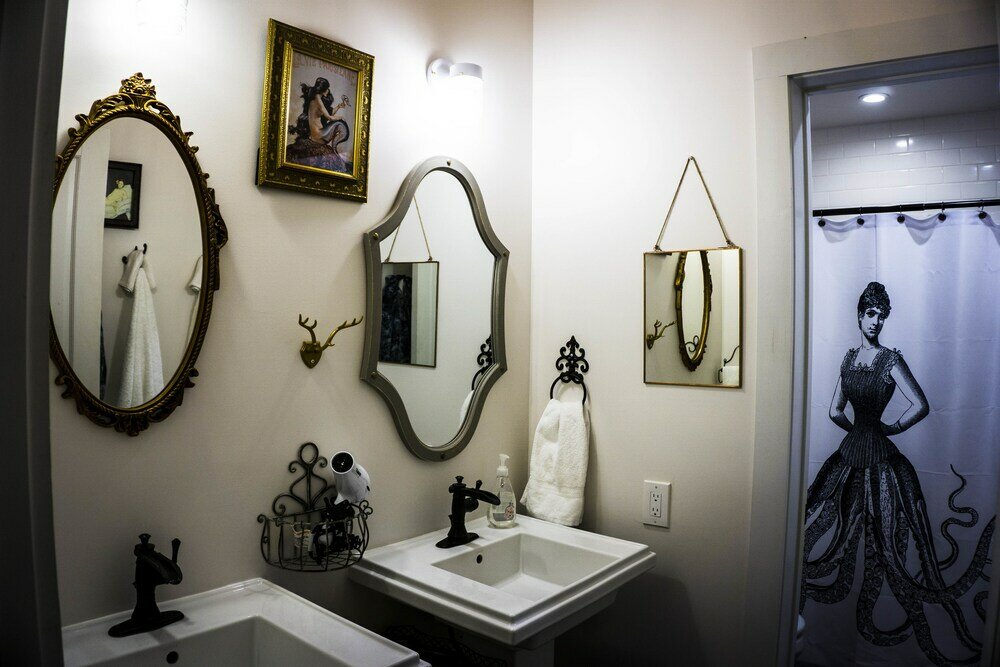 Фото Painted Lady Bed & Brew