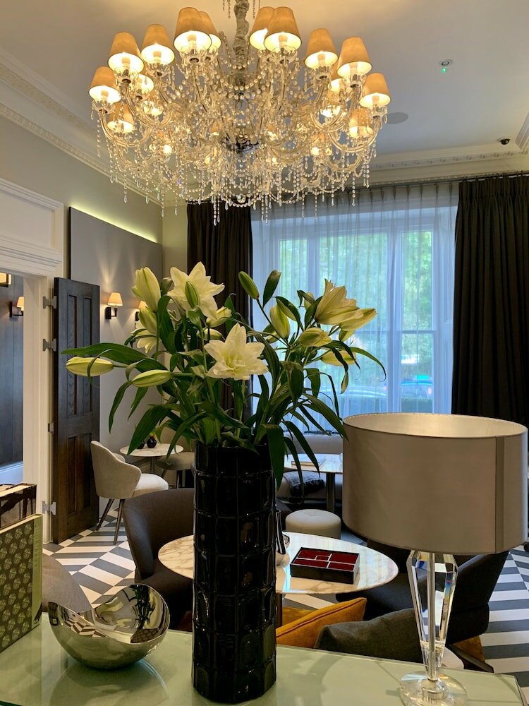 Фото Eccleston Square Hotel