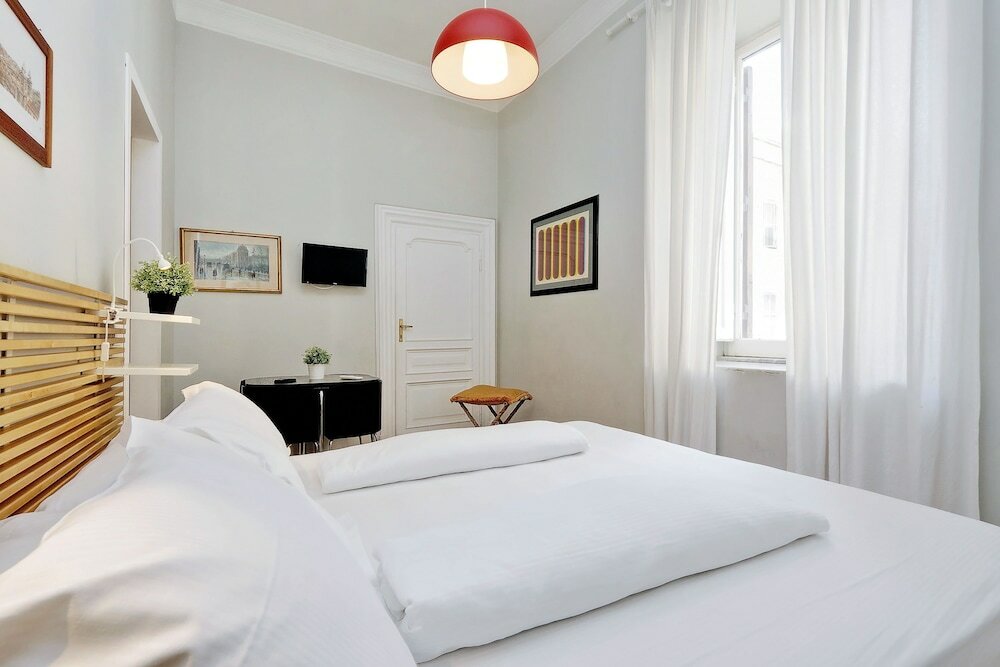 Фото Cassiodoro 19