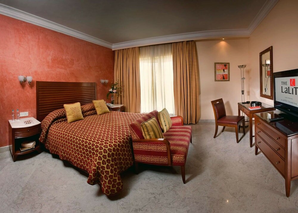 Фото The LaLiT Mumbai