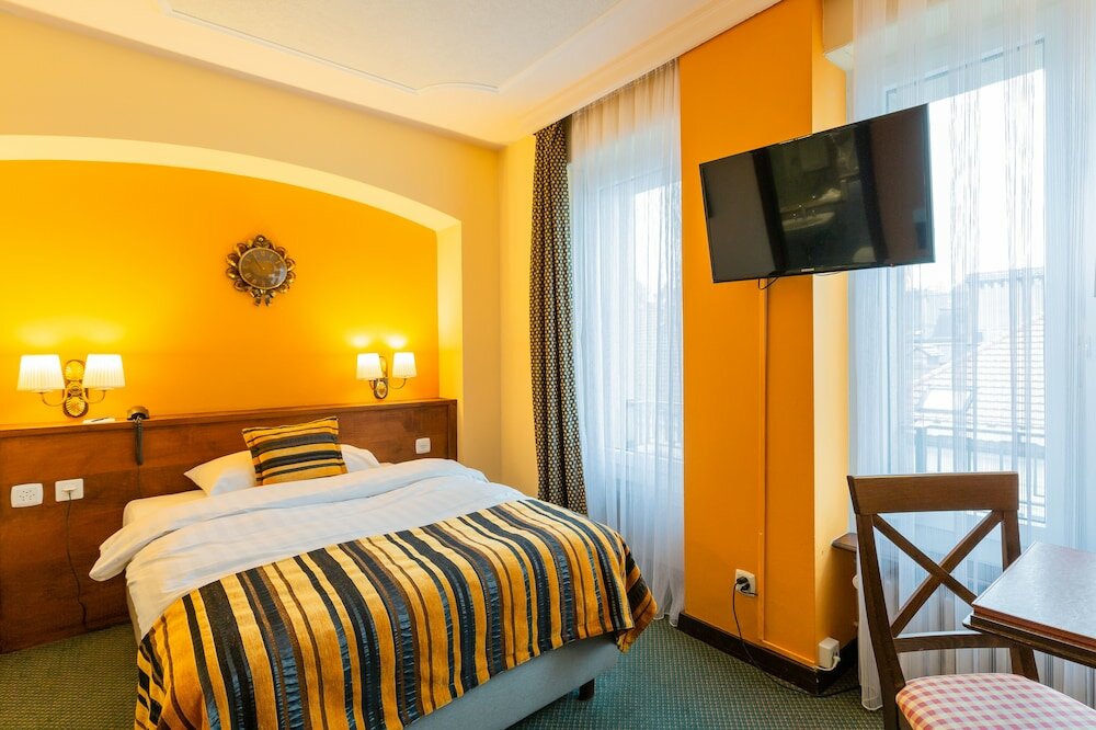 Фото Athmos Hotel