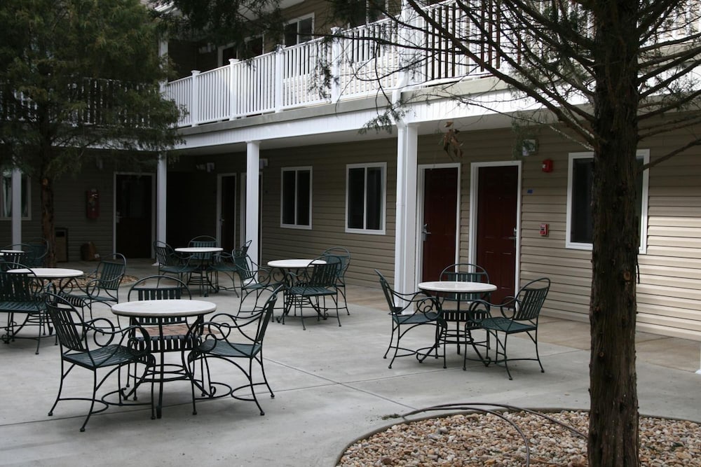 Фото Affordable Suites Augusta