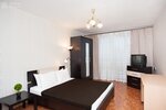 Inndays on DM. Ulaynova econom (Dmitriya Ul'yanova Street, 18), alojamiento en alquiler diario
