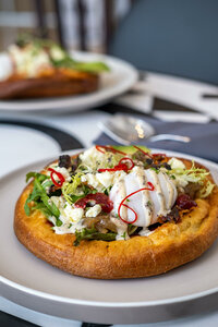 Risen Café (Millennium Place Marina, Dubai Marina, Jumeirah, Dubai), cafe