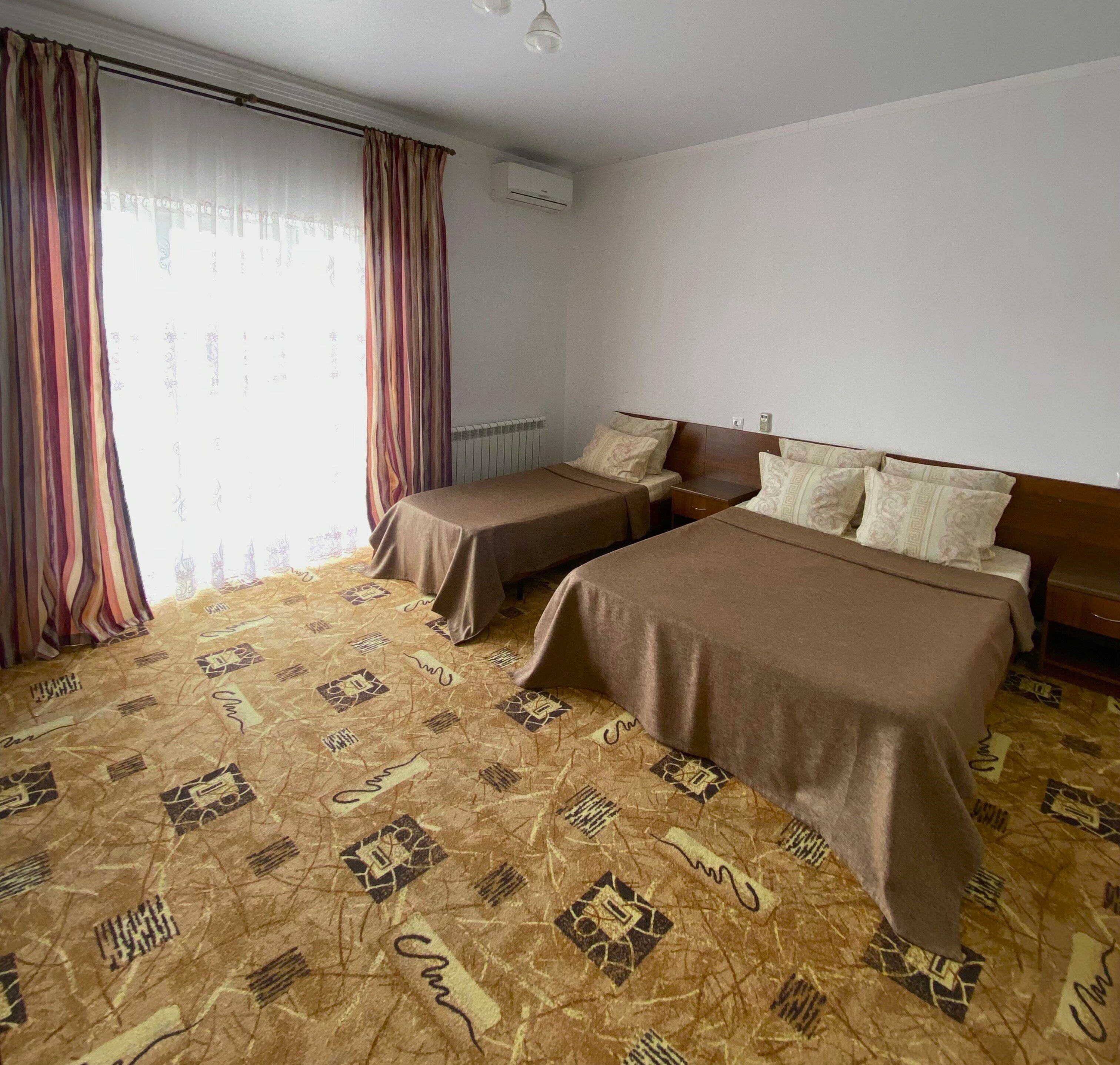 Фото Гостевой дом Новороссийская 188а