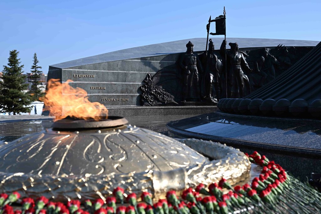 Monument, memorial Motherland Monument, Astana, photo