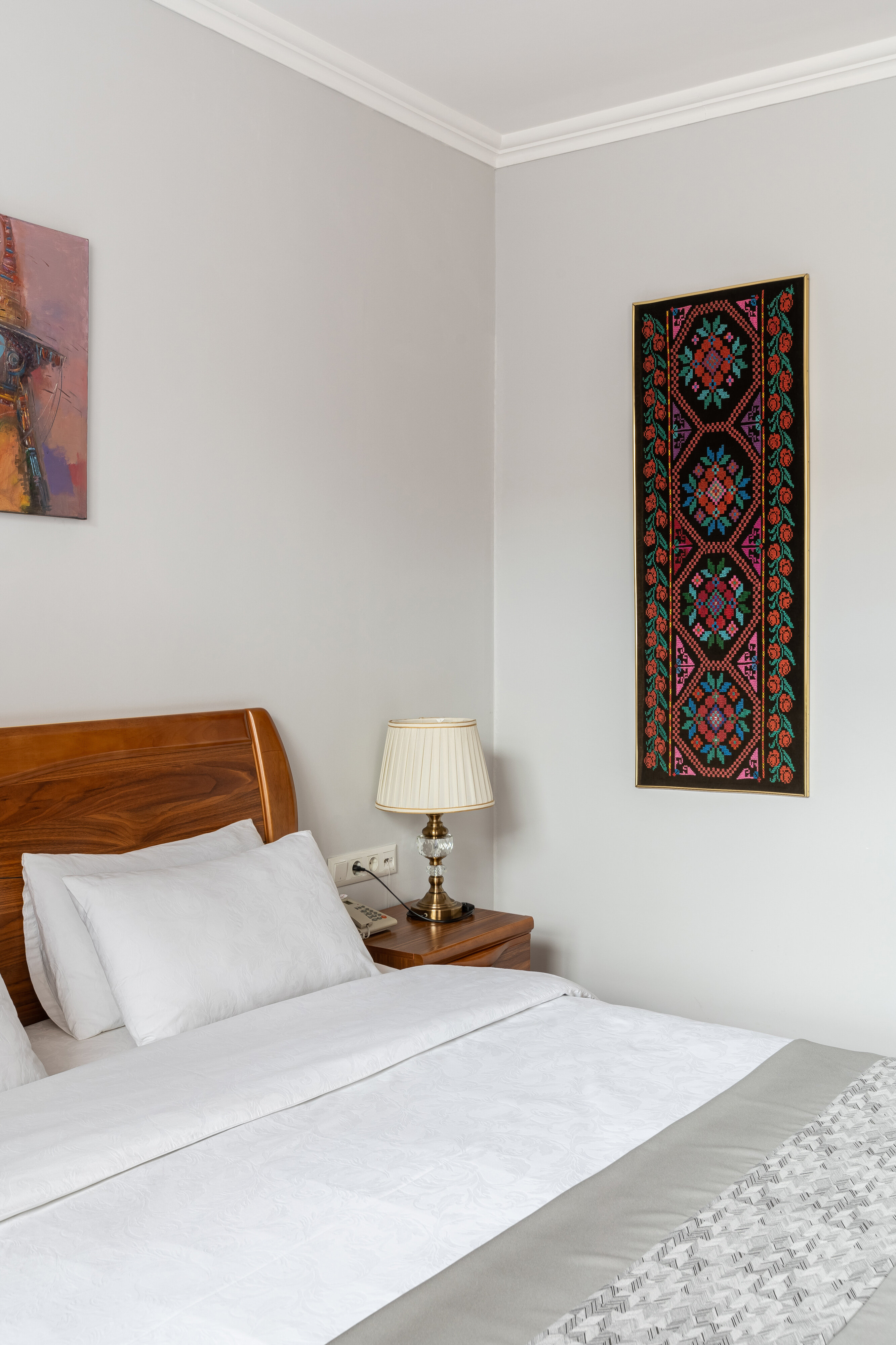 Фото Soluxe Bishkek Hotel