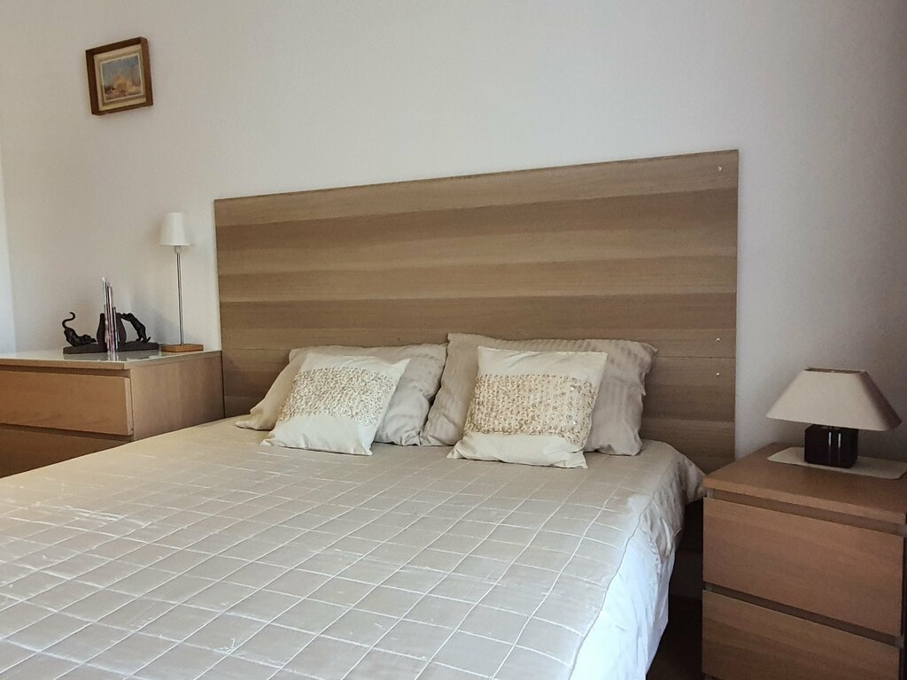 Short-term housing rental Квартира в 7 минутах от Невского 3 спальни и парковка, Saint Petersburg, photo
