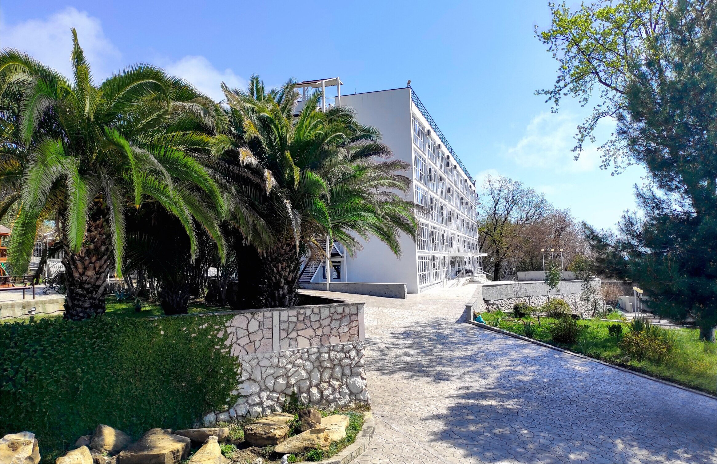 Фото отеля 1