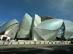 Frank Gehry - Fondation Louis Vuitton (Париж, XVI округ Парижа, авеню дю Маатма Ганди), музей в Париже