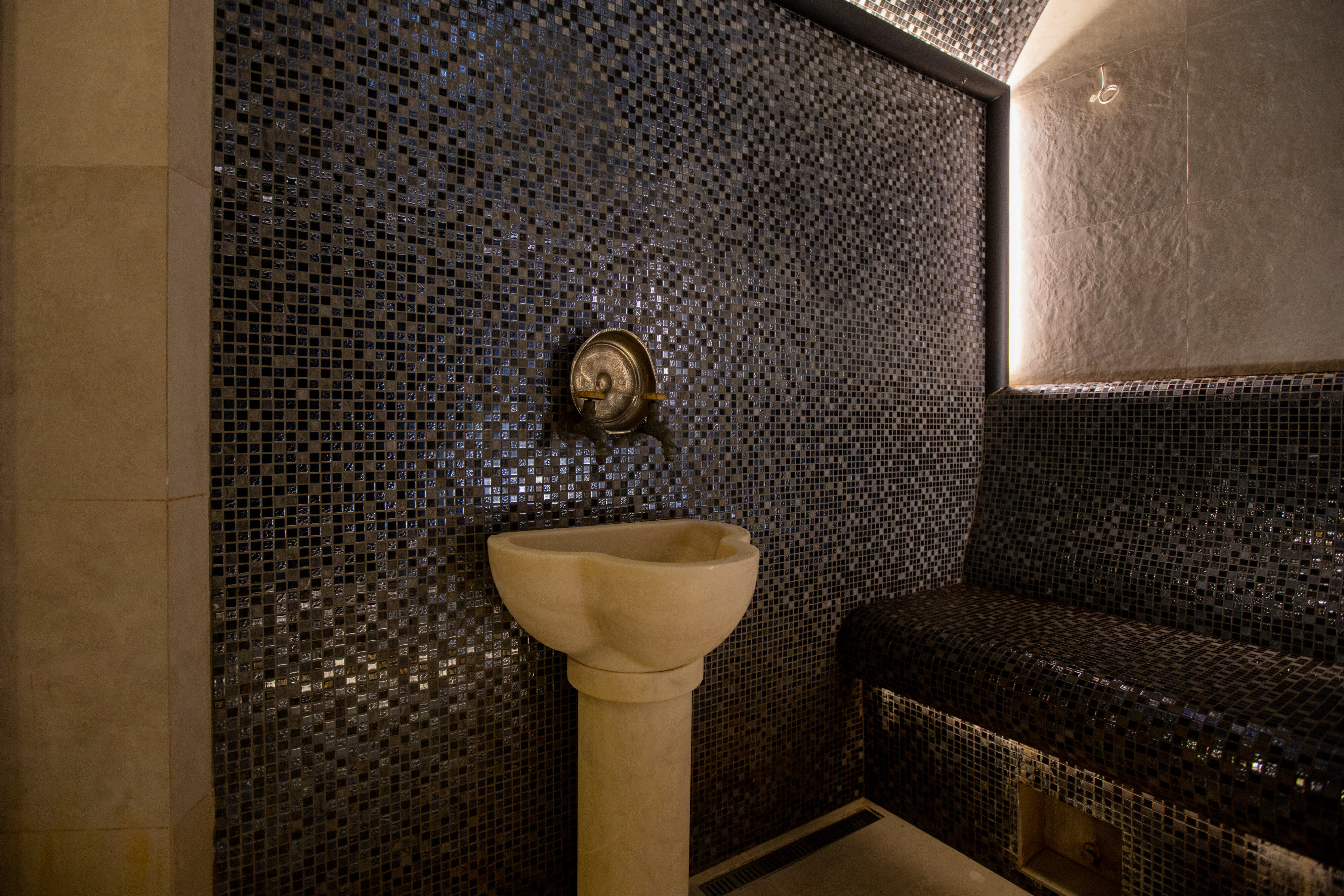 Фото Флагман