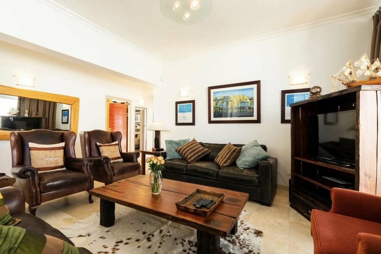 Фото Bantry Beach Luxury Suites