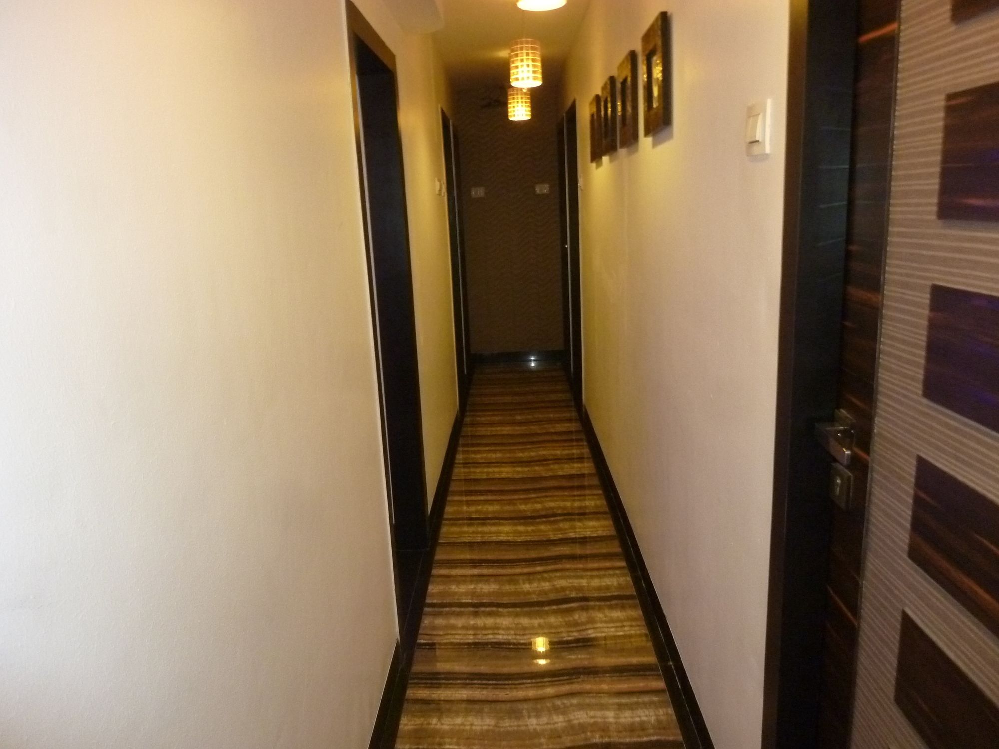 Фото Hotel Modern