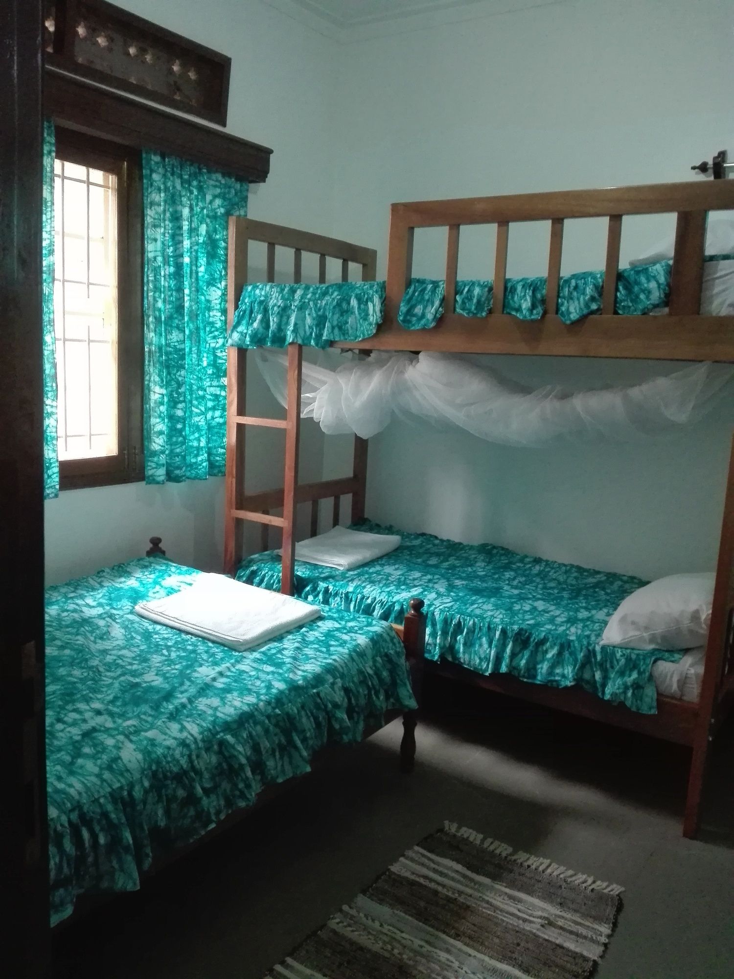 Фото Sunbird Backpackers