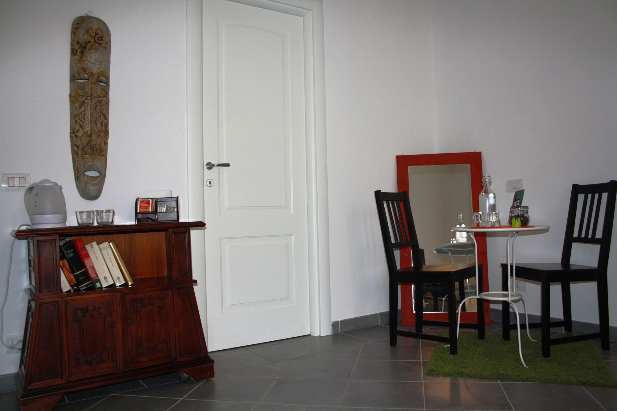 Фото Salotto Piramide B&b