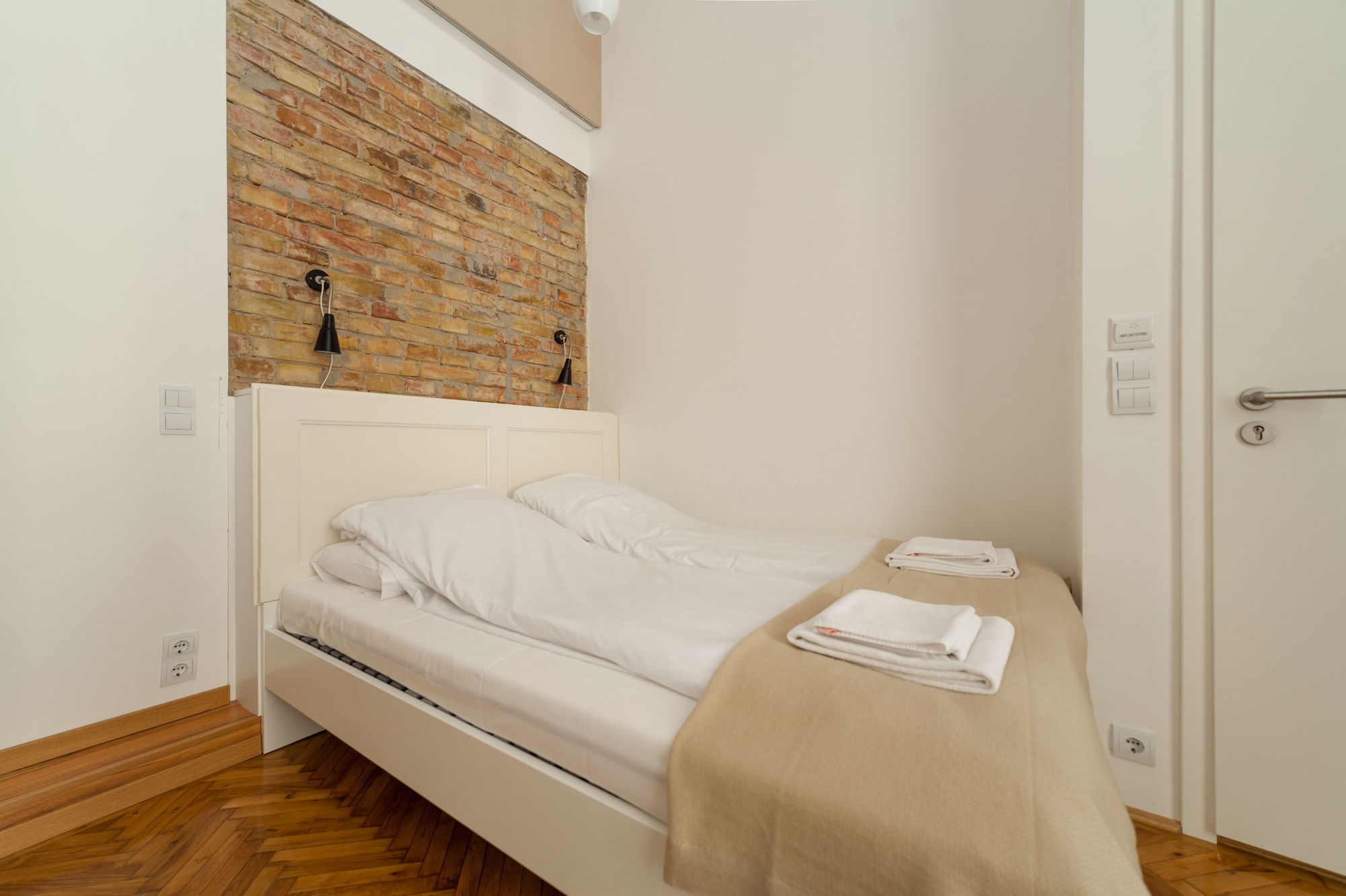 Фото Tatra 4 Studios