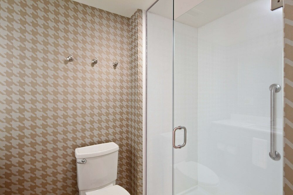 Фото Home2 Suites by Hilton Alameda Oakland Airport