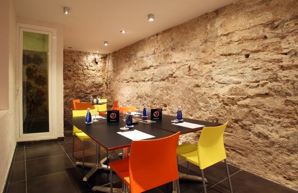 Фото Apartaments Ciutat Vella