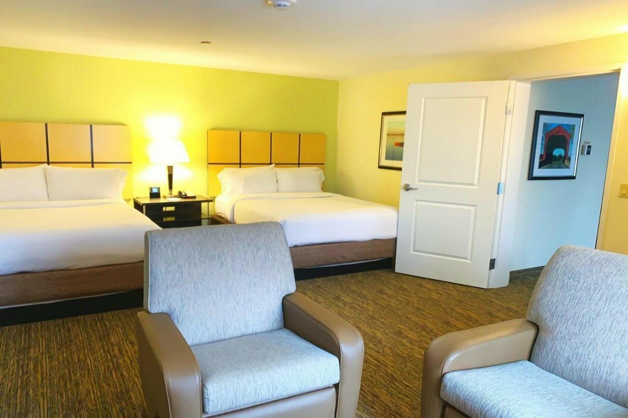 Фото Candlewood Suites Belle Vernon, an Ihg Hotel